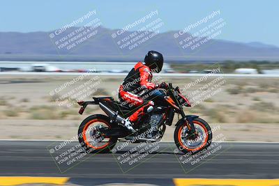 media/May-06-2024-Moto Forza (Mon) [[b33359f27d]]/3-Beginner/Session 2 Turn 11 Exit Pans/